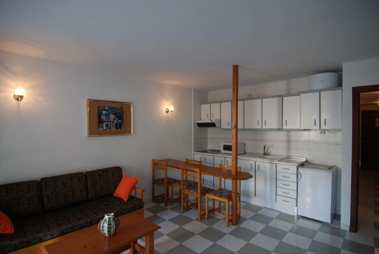 Apartamento Zeus Montblanc Salou Exterior foto