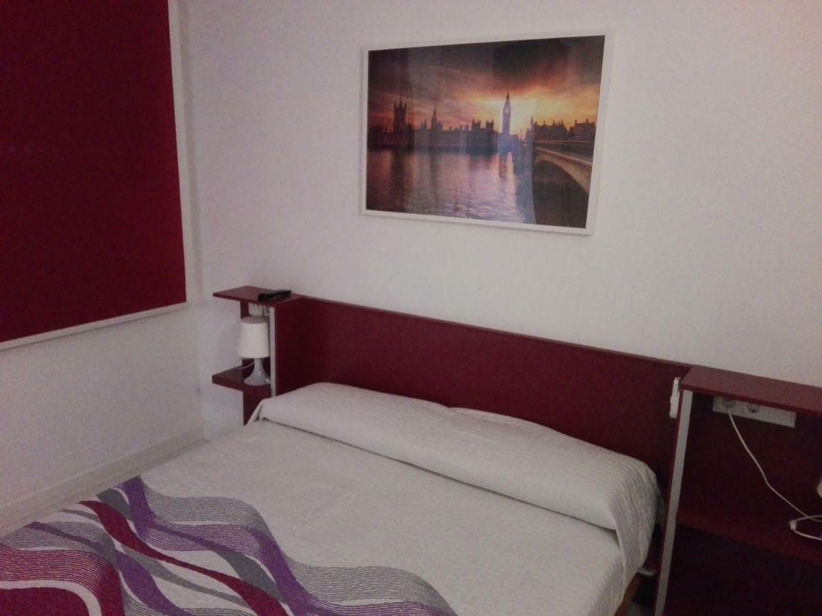 Apartamento Zeus Montblanc Salou Exterior foto